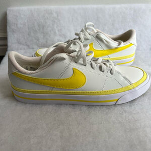 Boy's Nike Court Legacy Sneakers Size 7Y White Yellow